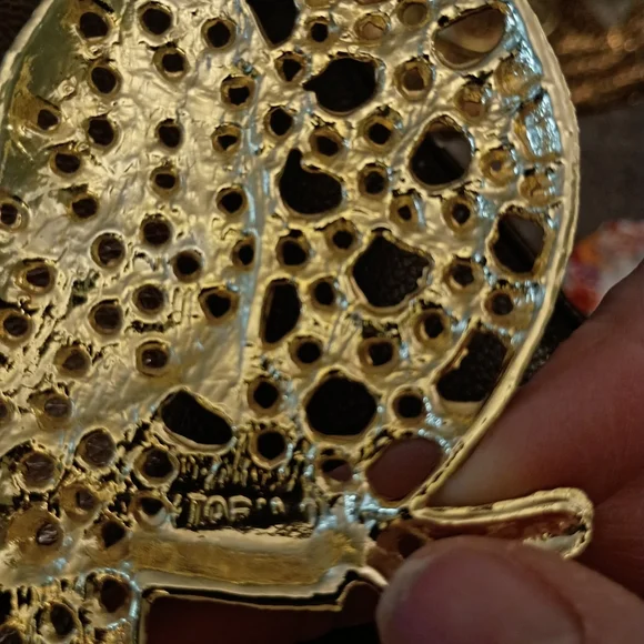 Vintage 1970s Torino Gold Owl Jewelry Earring Stand, Approximately 4.5" High - Picture 5 of 5